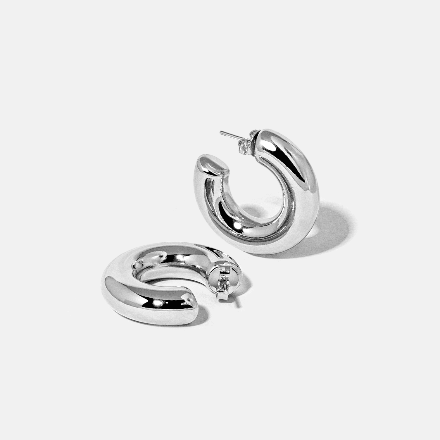 Medium OG Hoop Earrings